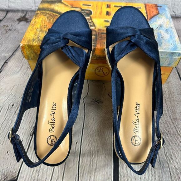 Bella Vita Women’s Kimora Wedge Espadrille Sandals Navy Thai Silk 10M NEW - Picture 9 of 13